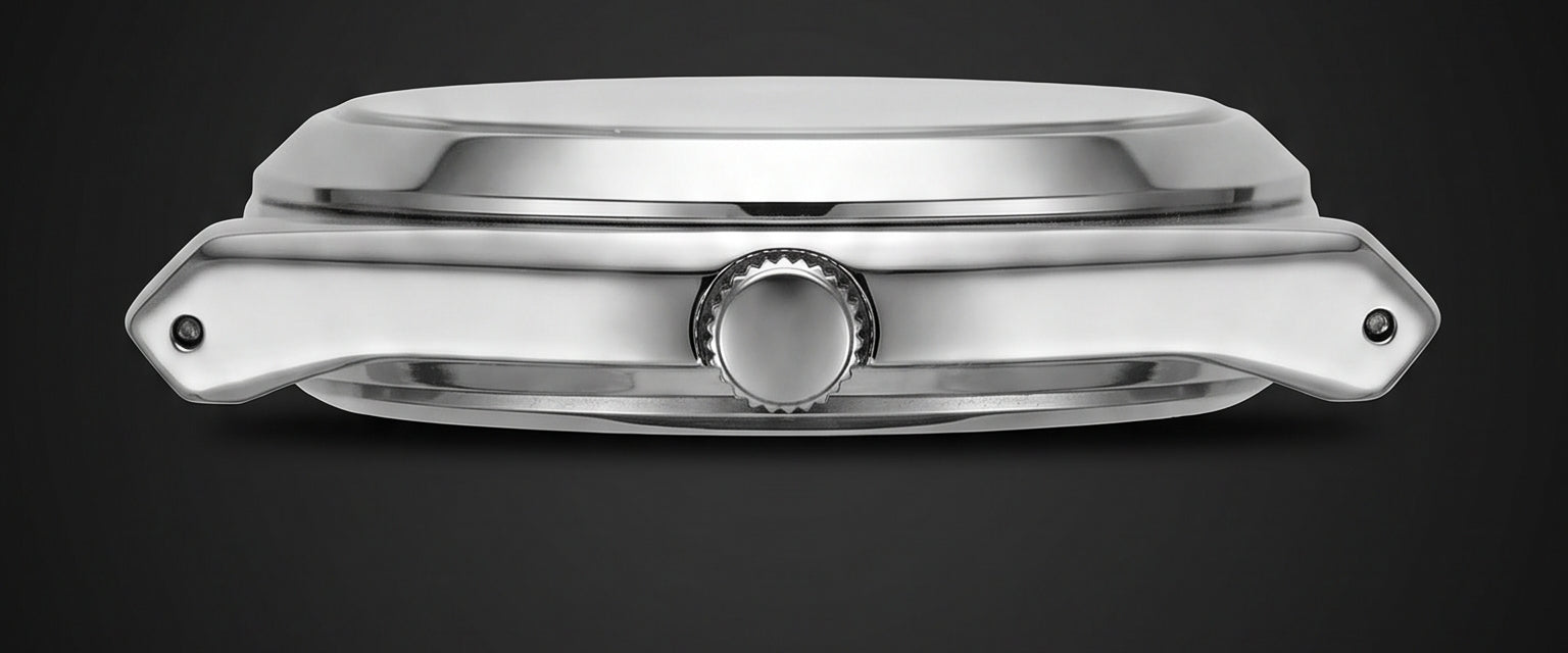 The watch case seen side-on, 8.5 mm thin